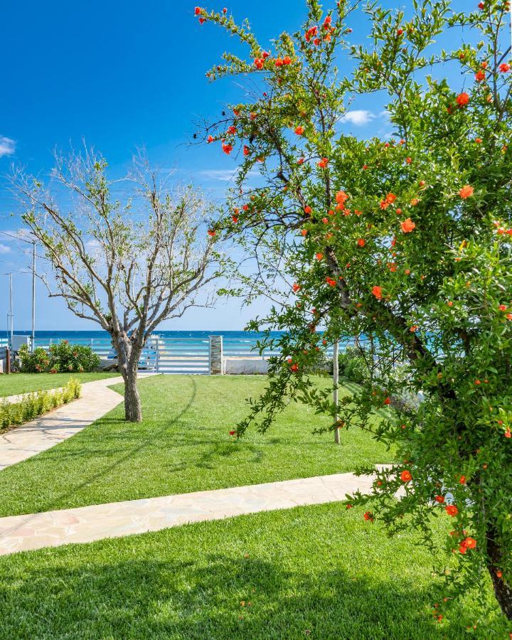 Azzurro Seafront Houses Nea Kallikrateia Esterno foto